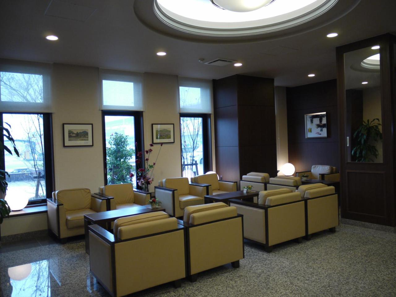 Hotel Route-Inn Gifuhashima Ekimae Екстер'єр фото