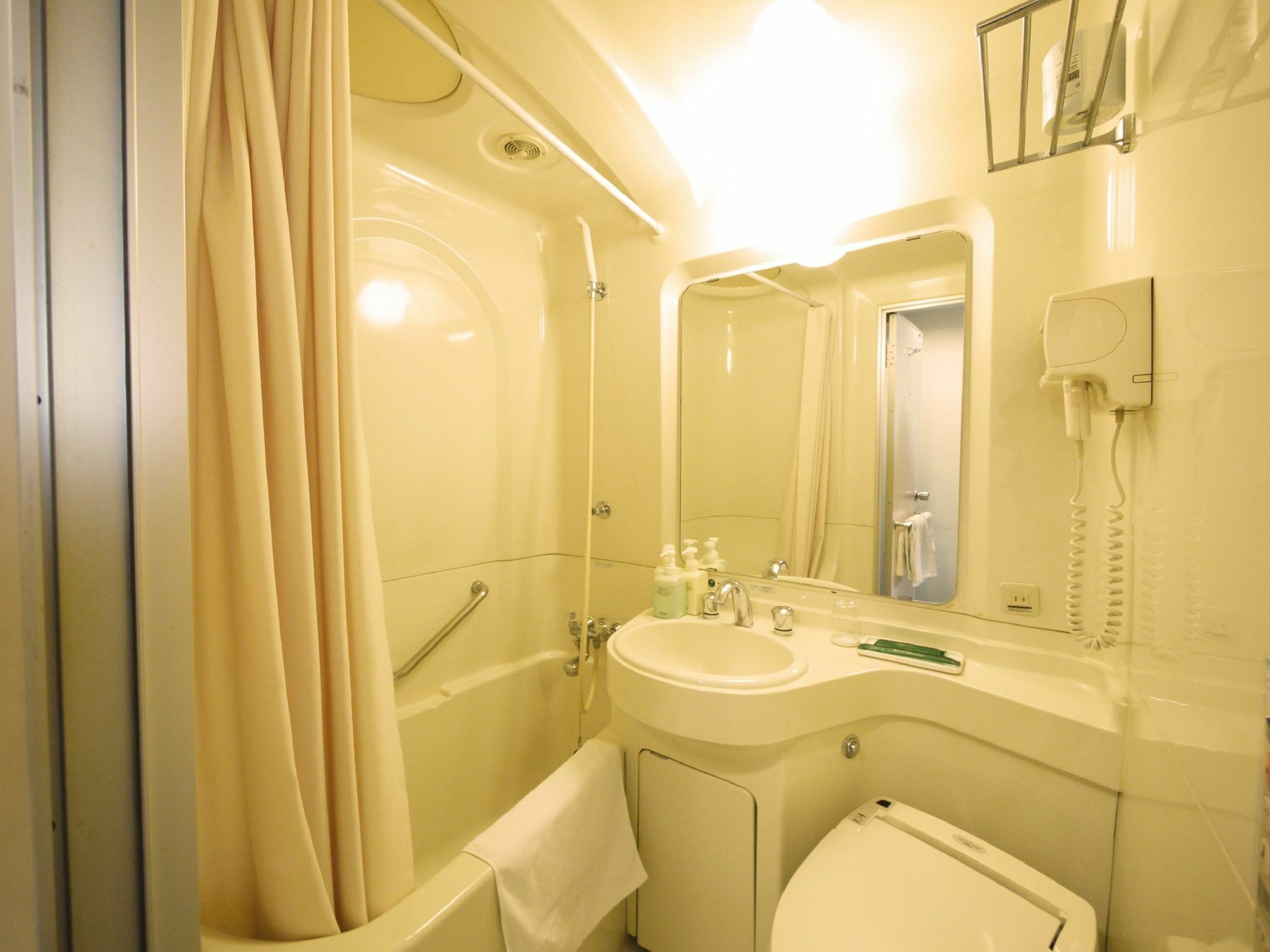 Hotel Route-Inn Gifuhashima Ekimae Екстер'єр фото